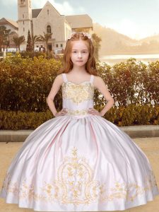 New Style Straps Sleeveless Satin Little Girl Pageant Gowns Embroidery Lace Up