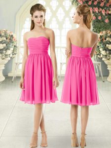 Pretty Strapless Sleeveless Evening Dress Knee Length Ruching Pink Chiffon