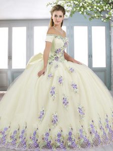 Short Sleeves Beading and Appliques and Bowknot Lace Up Quinceanera Dress