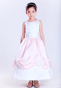 White and Pink Scoop Flower Girl Dress in Taffeta with Taffeta Hand Flowers