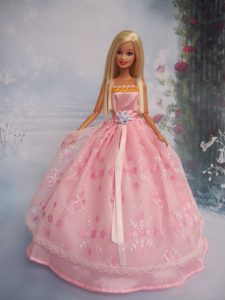 Hand Made Flower Lace Pink Ball Gown Barbie Doll Dress