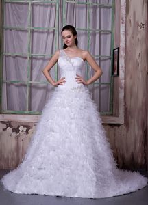 Popular One Shoulder Lace-up White Wedding Gowns with Court Train