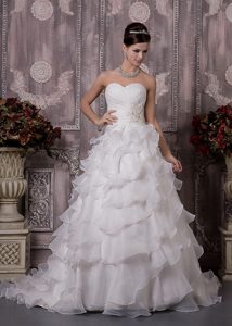 Ruched Sweetheart White Wedding Dresses with Beading and Ruffles