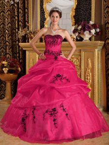Coral Red Sweetheart Discount Dresses for Quince in Satin and Organza