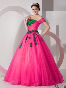 Sexy Appliqued Organza Dress for Quinceanera with Cap Sleeves in Hot Pink