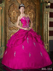 Sweetheart Long Taffeta Quince Gown Dresses with Appliques in Hot Pink