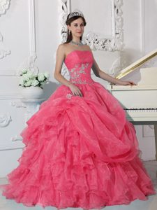 Wholesale Price Red Dresses for Quinceanera in Organza with Beading