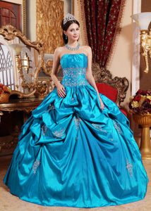 Aqua Blue Quinceaneras Gowns with Appliques and Beading