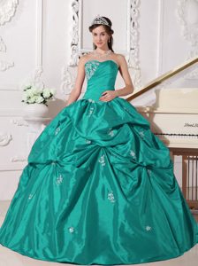 Latest Turquoise Sweetheart Taffeta Quinceanera Dresses with Beading