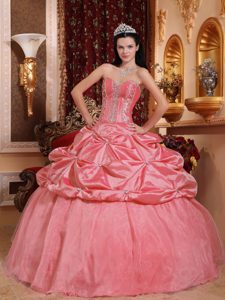 Beaded Watermelon Sweetheart Quince Dresses in Taffeta and Organza