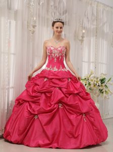 Coral Red Quinceaneras Dresses in Taffeta with Appliques and Pick-ups