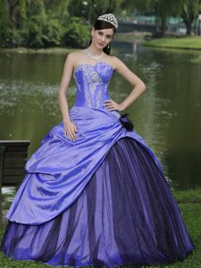 Custom Made Purple Quinceanera Gown Dresses with Beading in Taffeta