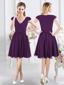 Decent Cap Sleeves Chiffon Knee Length Zipper Wedding Party Dress in Purple with Ruching