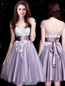 Shining Empire Bridesmaid Gown Lavender V-neck Tulle Short Sleeves Knee Length Zipper