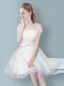 Off the Shoulder Sleeveless Zipper Knee Length Ruching and Bowknot Wedding Party Dress