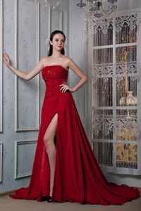 2013 Beautiful High Slit Strapless Celebrity Red Carpet Dresses in Wine Red