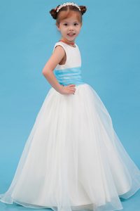 White Scoop Long Organza Flower Girl Dresses with Belt and Flower