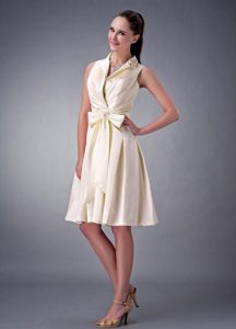 V-neck Knee-length Prom Formal Dress with Ruching and Bow on Promotion