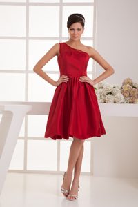 Knee-length One Shoulder Beaded Wine Red Prom Holiday Dress for 2014