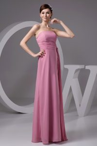 2013 Rose Pink Chiffon Strapless Best Celebrity Dress for Prom with Ruching
