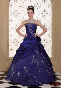 Fitted Blue Strapless Embroidery Sweet 16 Dress in Taffeta and Organza