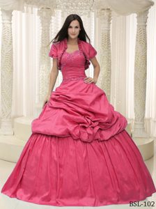 Coral Red Taffeta Sweetheart Quinces Dress with Appliques and Pick-ups