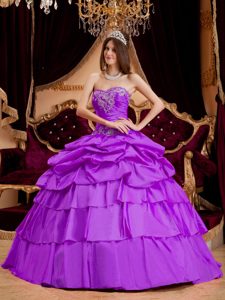Purple Ball Gown Sweetheart Quinceanera Dress with Appliques Made in Taffeta