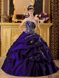 Latest Purple Sweetheart Taffeta Appliqued Quinceanera Dresses with Pick Ups
