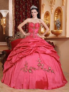 Coral Red Ball Gown Sweetheart Quinceanera Dresses in Taffeta with Appliques