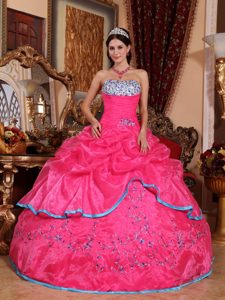 Beaded Rose Pink Strapless Sweet 16 Dresses in Organza with Appliques