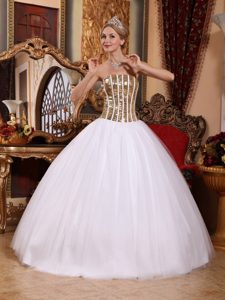 Wholesale Price White Quinceanera Dresses in Tulle with Sequins