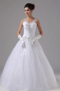 Perfect Straps Wedding Dress with Appliques Decorate Shoulder and Waist
