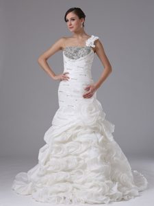 Mermaid One Shoulder Wedding Dress Ruched with Ruffled Layers on Promotion