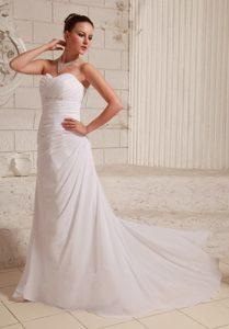Ruched and Appliqued Sweetheart Chiffon Wedding Gown Dress with Court Train