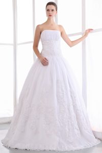 Gorgeous Strapless Taffeta and Lace Wedding Gown Dresses on Promotion