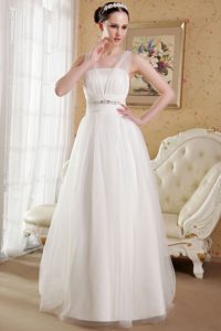 Pretty White V-neck Satin and Organza Beaded Wedding Dresses with
