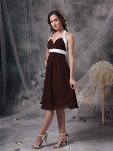 Brown Column Halter Dama Dresses for Quinceanera in Chiffon with Ruche