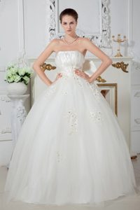 Wonderful Strapless Tulle Lace-up Wedding Reception Dresses with Beading