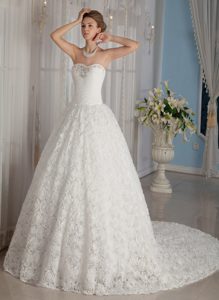 Sweetheart Beaded Lace-up Elegant Bridal Gown with Rolling Flowers for Fall