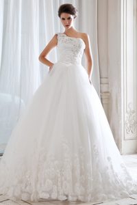 Fashionable Princess One Shoulder Tulle Wedding Bridal Gowns with Appliques