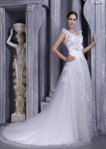 Fashionable White Square Zipper-up Wedding Bridal Gown for Spring