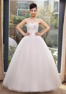 Discount Sweetheart Long Ball Gown Tulle Wedding Dresses with Beading