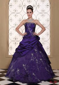 Strapless Purple Taffeta and Organza Quinceanera Dress with Embroidery