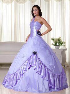 Lilac One Shoulder Embroidery Quinces Dresses in Taffeta with Beading