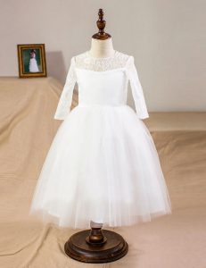 A-line Flower Girl Dresses White Scoop Tulle Half Sleeves Floor Length Clasp Handle