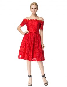 Off the Shoulder Red Sleeveless Lace Knee Length Homecoming Dress