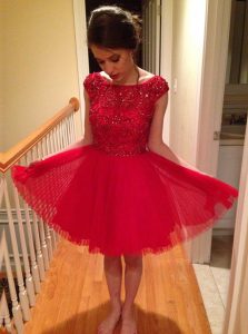 Artistic Red Tulle Zipper Bateau Cap Sleeves Knee Length Prom Dresses Beading