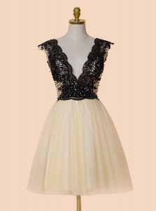 Cap Sleeves Organza Knee Length Zipper Prom Dresses in Champagne with Appliques and Sequins
