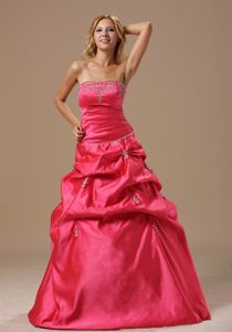 Noble Strapless Prom Dresses with Beading and Pick-ups in Coral Red