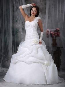 Cute Princess One Shoulder Organza Wedding Gowns in White